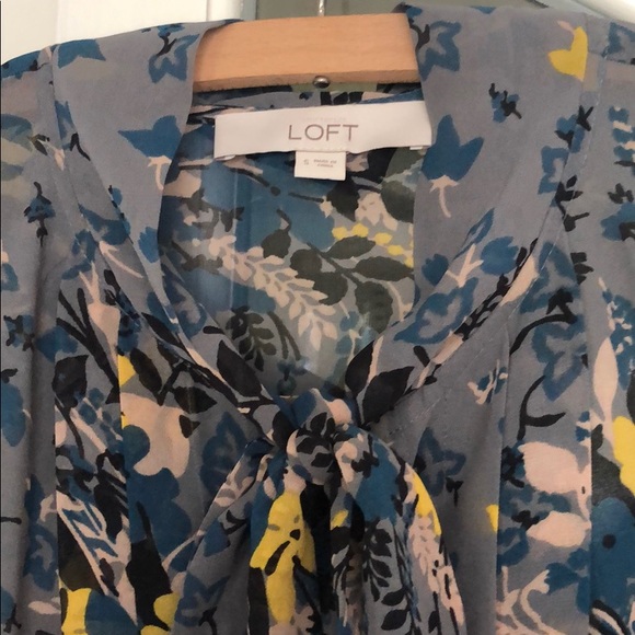 The Loft sheer cap sleeve floral peplum blouse - Picture 3 of 6